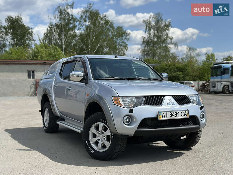 Mitsubishi L 200 (2008)