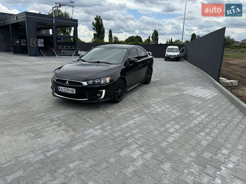 Mitsubishi Lancer (2017)