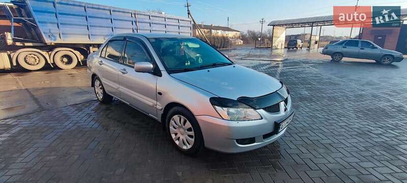 Mitsubishi Lancer (2004)
