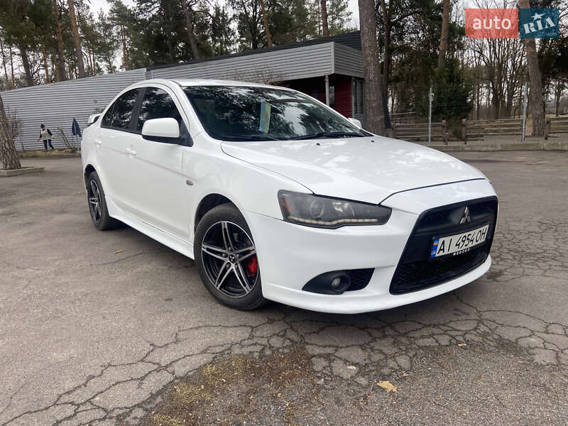 Mitsubishi Lancer (2012)