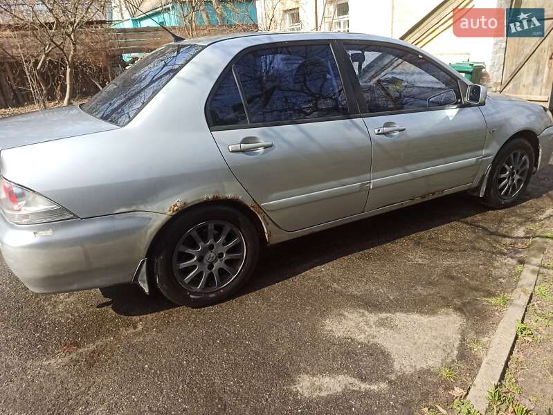Mitsubishi Lancer (2005)