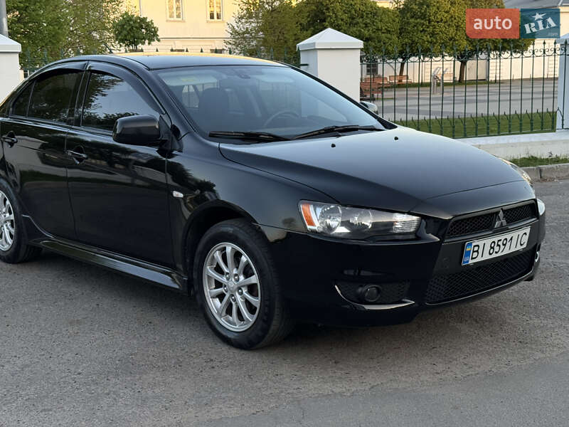 Mitsubishi Lancer (2011)