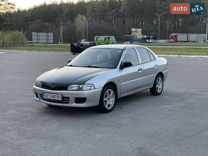 Mitsubishi Lancer (2001)