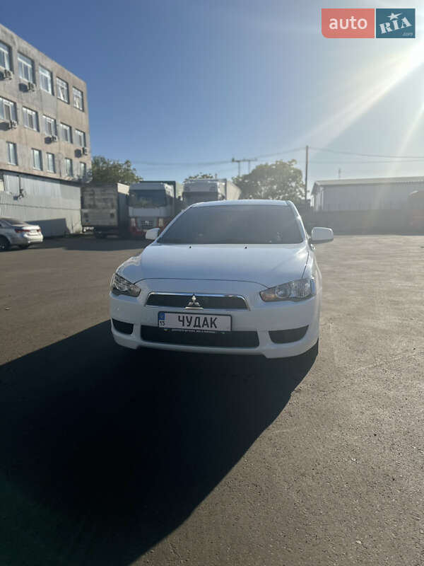 Mitsubishi Lancer (2014)