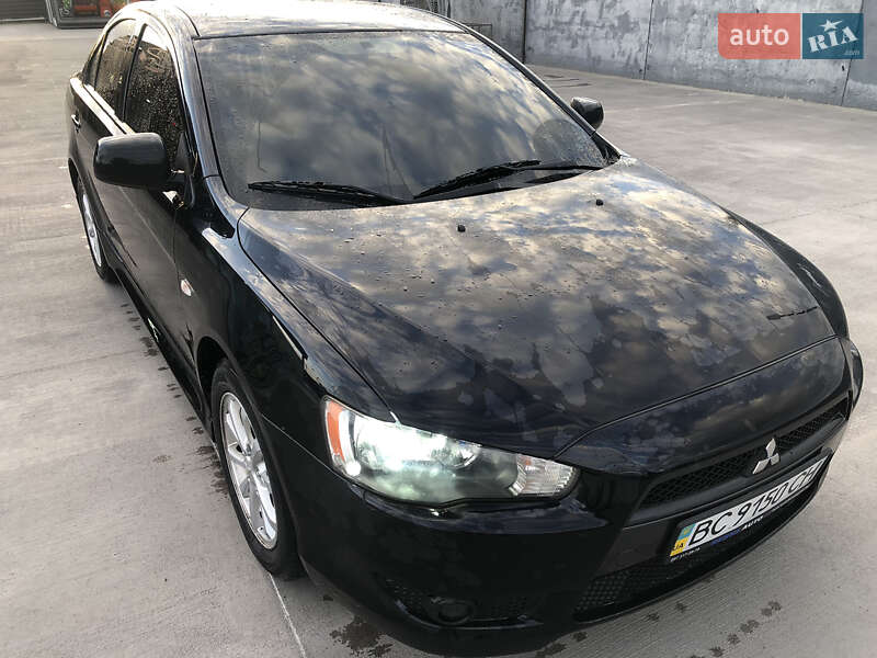Mitsubishi Lancer (2010)