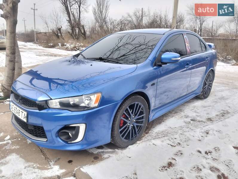 Mitsubishi Lancer (2017)