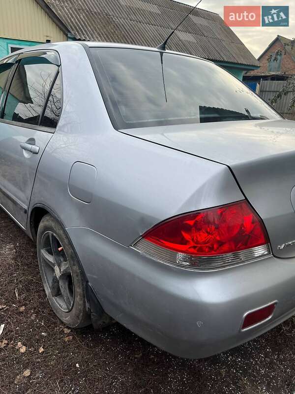 Mitsubishi Lancer (2004)
