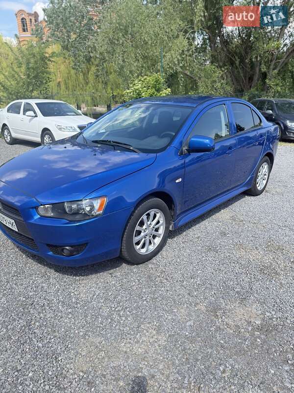 Mitsubishi Lancer (2011)