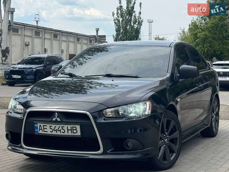 Mitsubishi Lancer (2012)