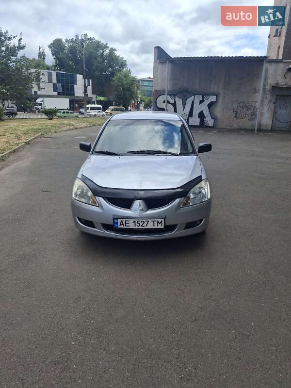 Mitsubishi Lancer (2004)