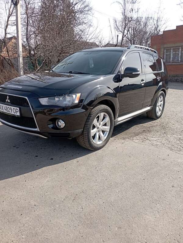 Mitsubishi Outlander xl (2012)
