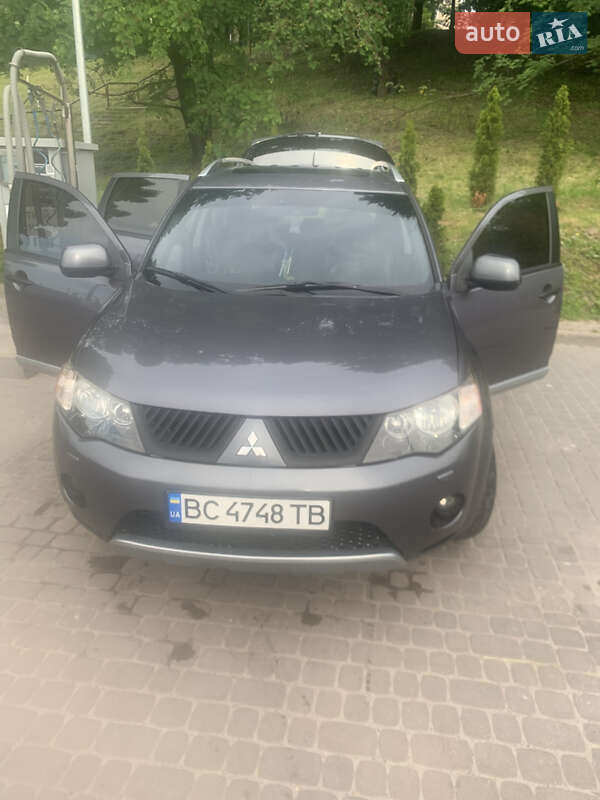 Mitsubishi Outlander xl (2008)