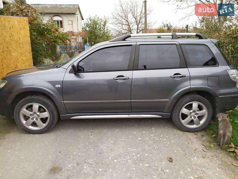 Mitsubishi Outlander (2008)