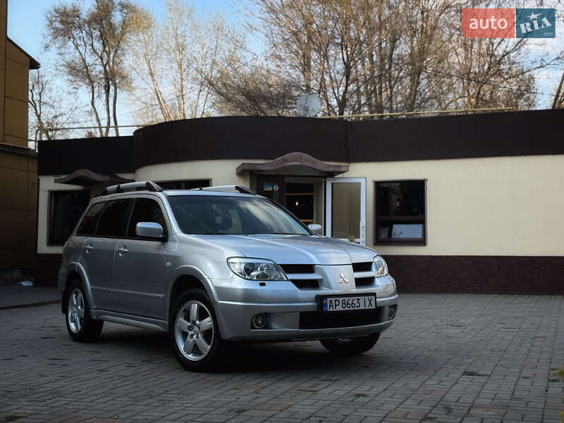 Mitsubishi Outlander (2009)