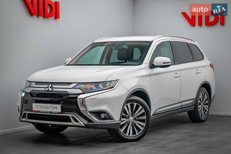 Mitsubishi Outlander (2018)