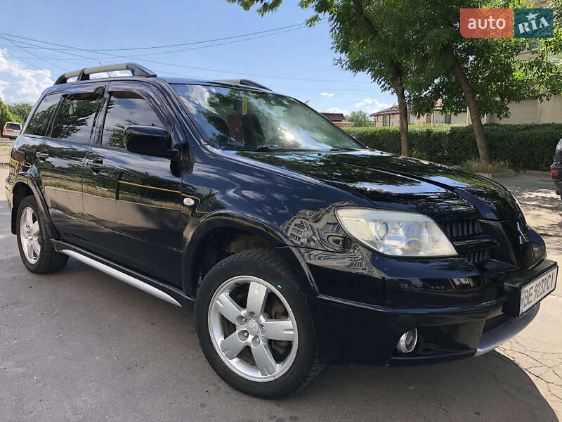 Mitsubishi Outlander (2007)