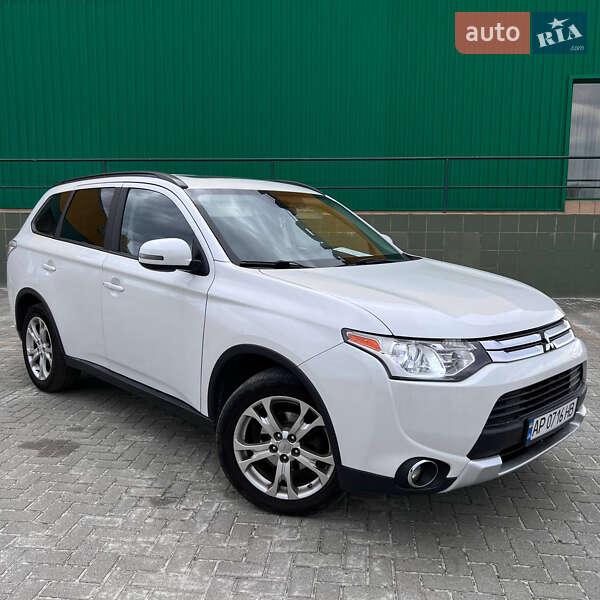 Mitsubishi Outlander (2014)