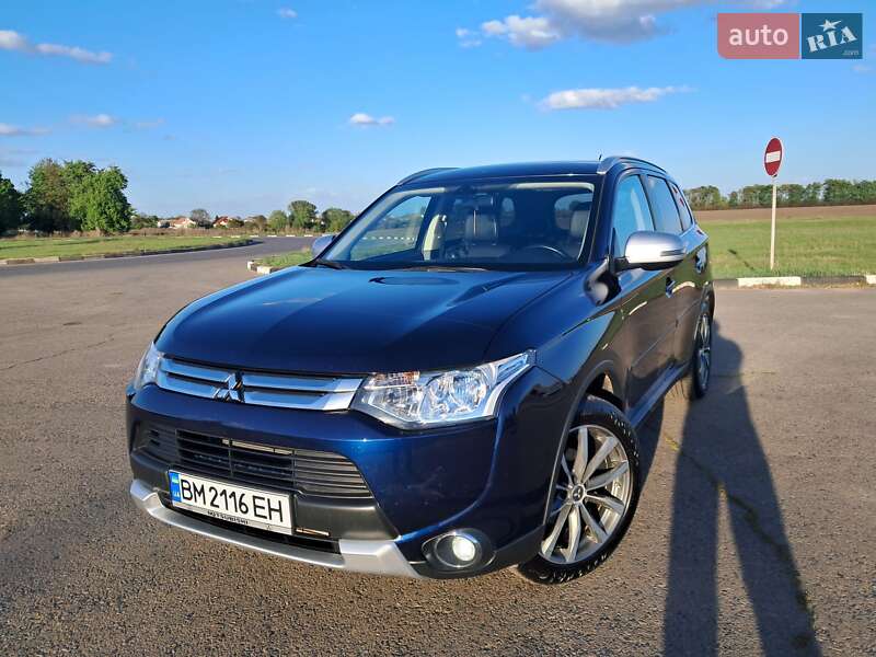 Mitsubishi Outlander (2014)