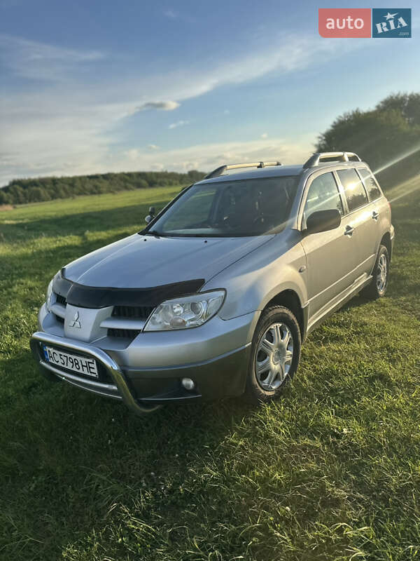Mitsubishi Outlander (2007)