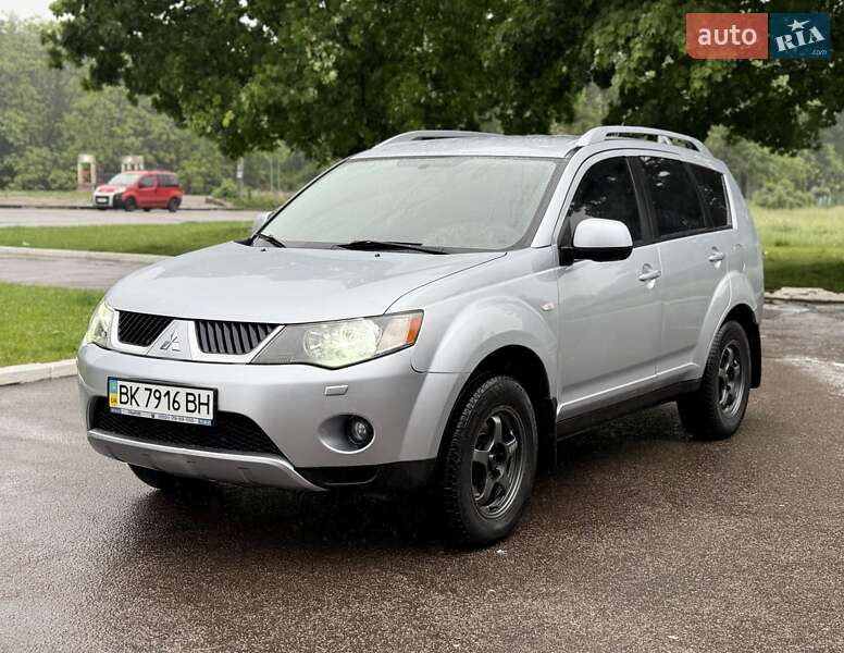 Mitsubishi Outlander (2007)