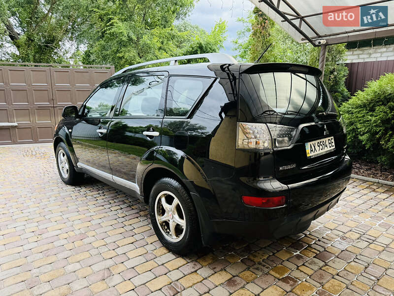 Mitsubishi Outlander (2008)