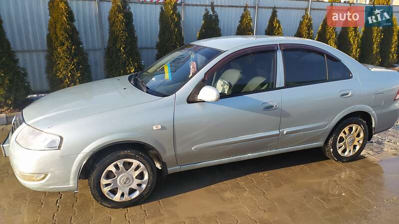 Nissan Almera (2007)