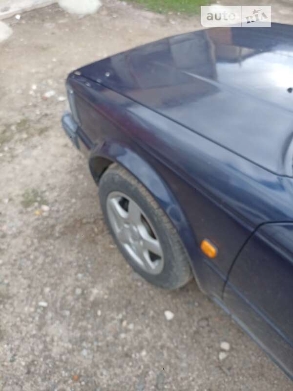 Nissan Bluebird (1985)