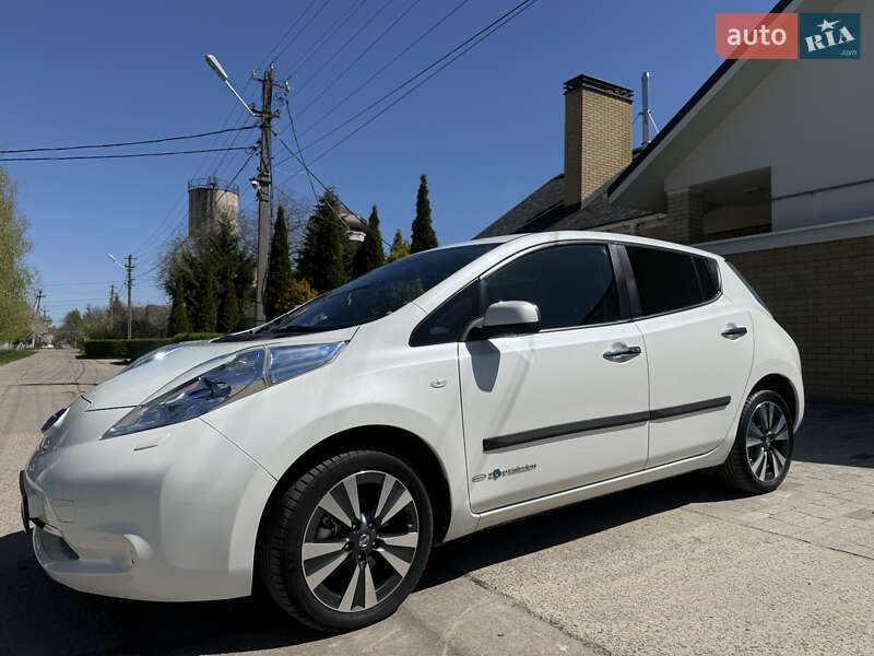 Nissan Leaf (2015)