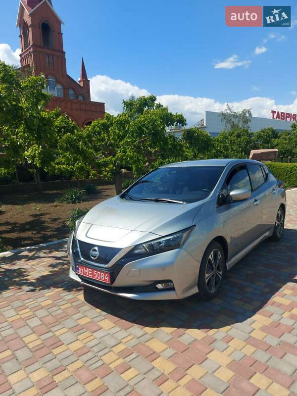 Nissan Leaf (2020)