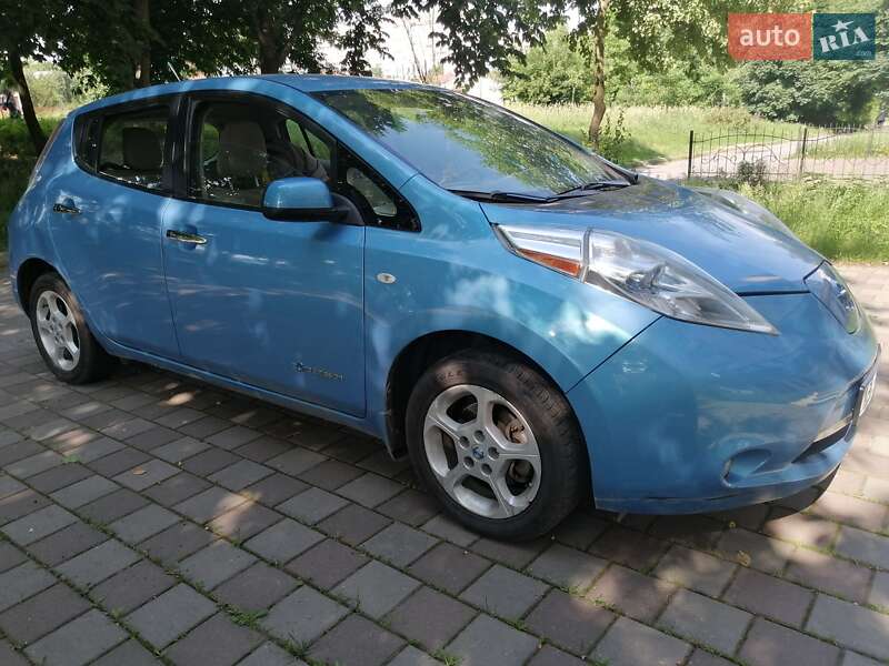 Nissan Leaf (2011)
