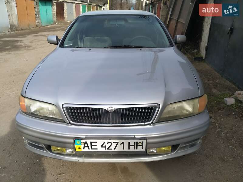 Nissan Maxima (1998)