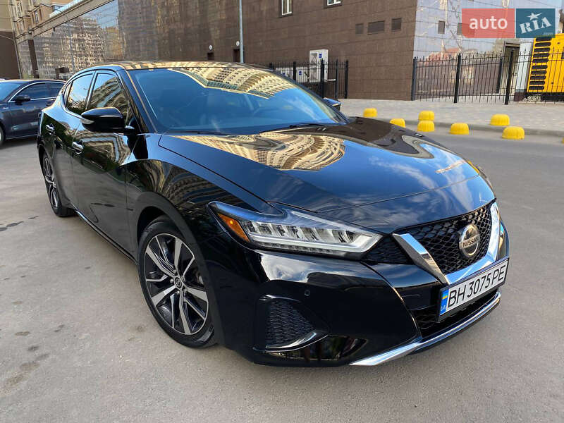Nissan Maxima (2019)