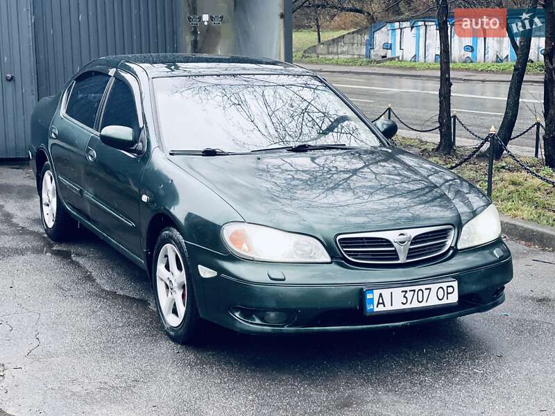 Nissan Maxima (2000)