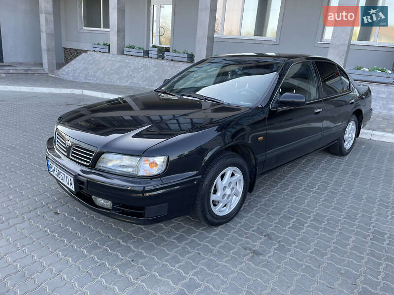 Nissan Maxima (1996)