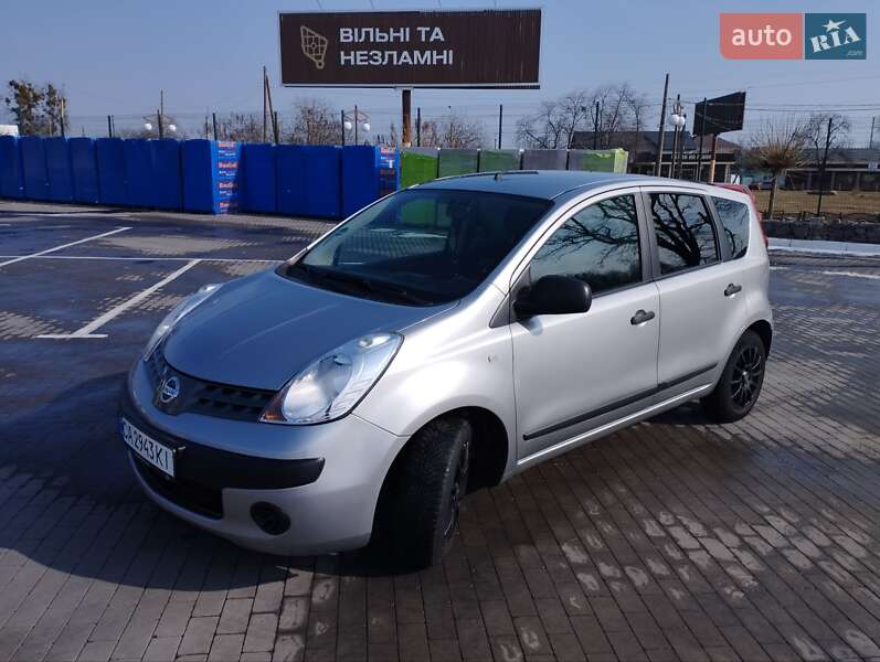 Nissan Note (2006)