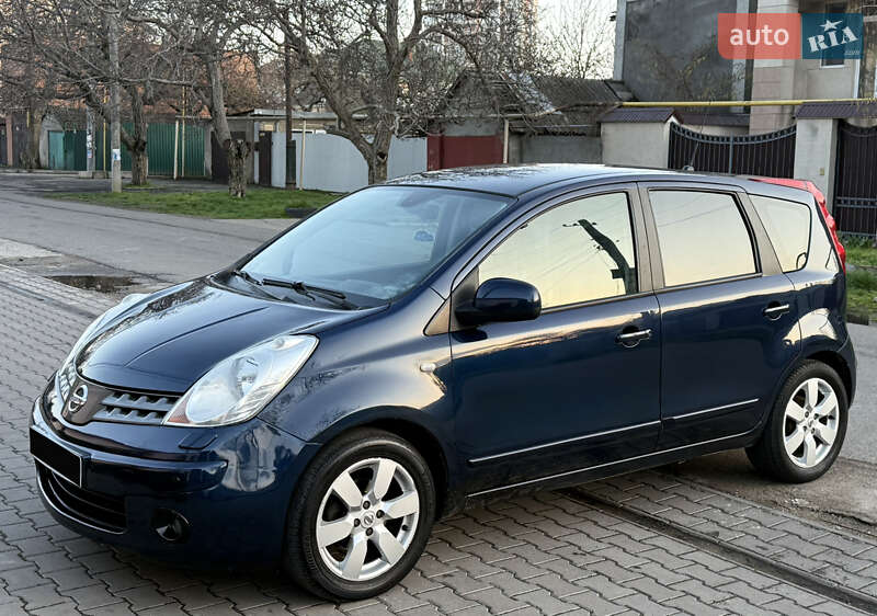Nissan Note (2008)