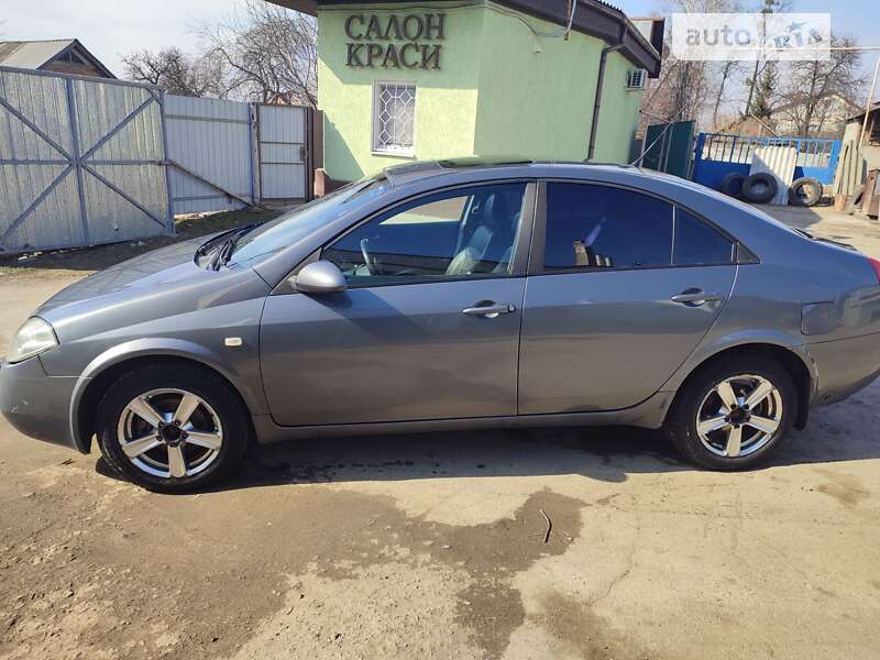 Nissan Primera (2003)