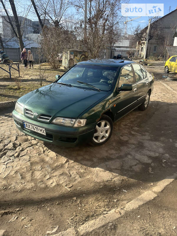 Nissan Primera (1998)
