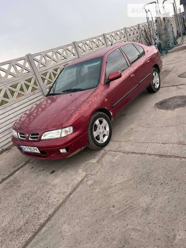 Nissan Primera (1998)
