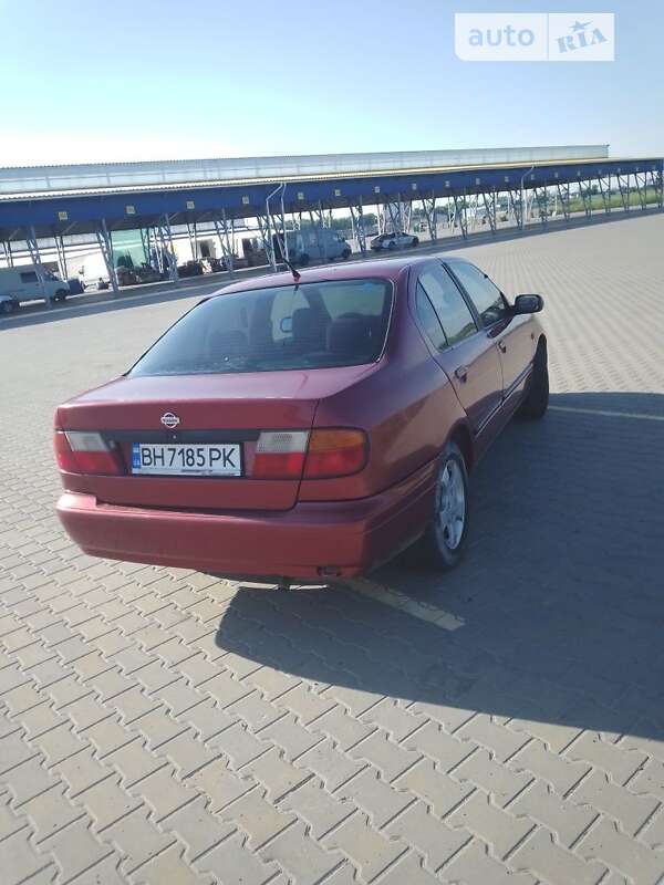 Nissan Primera (1998)