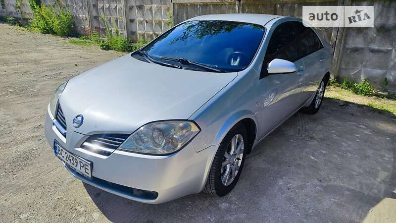 Nissan Primera (2002)