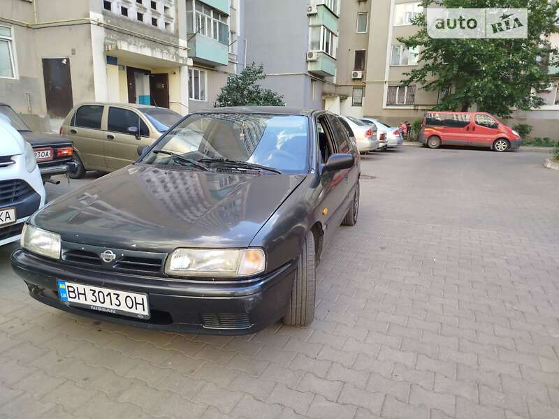 Nissan Primera (1990)