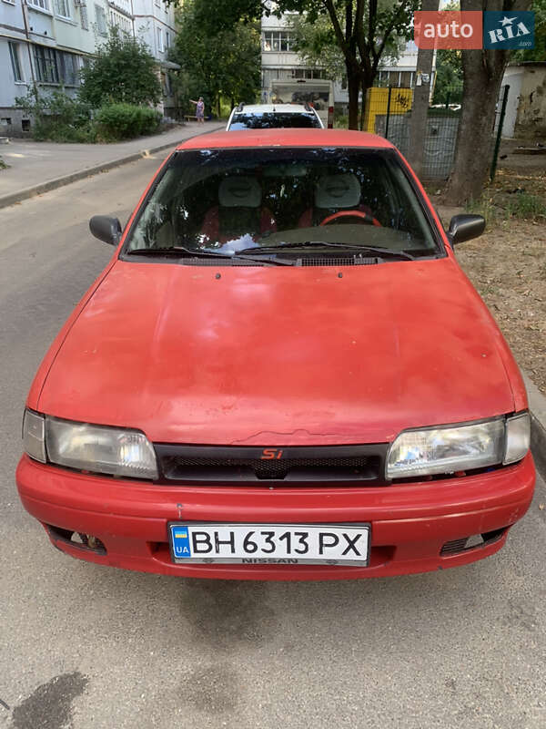 Nissan Primera (1990)