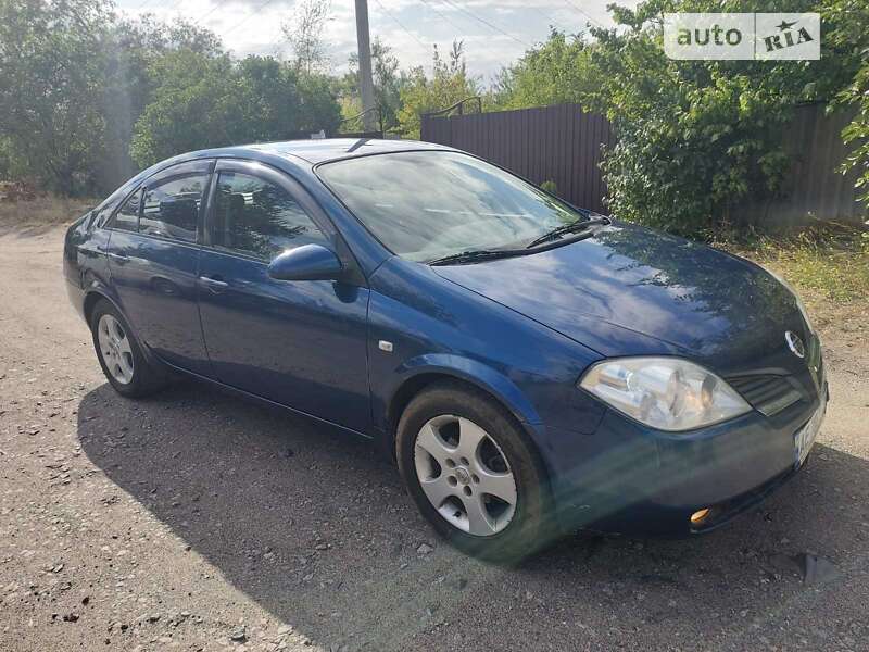 Nissan Primera (2002)