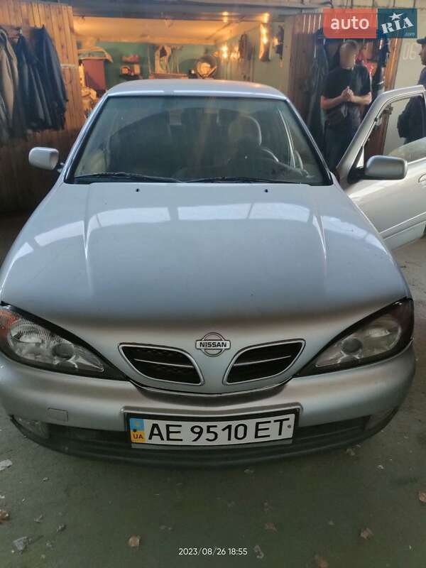 Nissan Primera (2000)