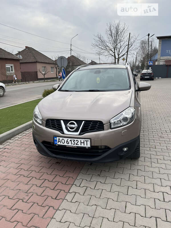 Nissan Qashqai+2 (2012)