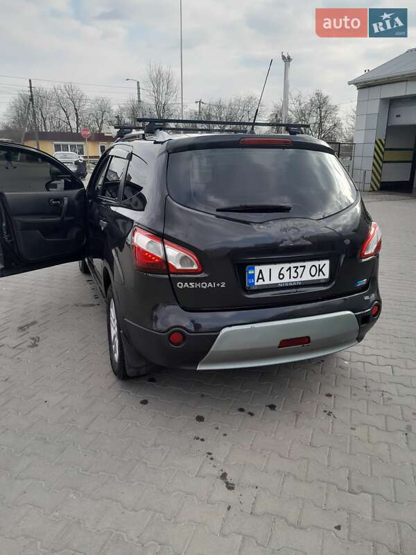Nissan Qashqai+2 (2010)