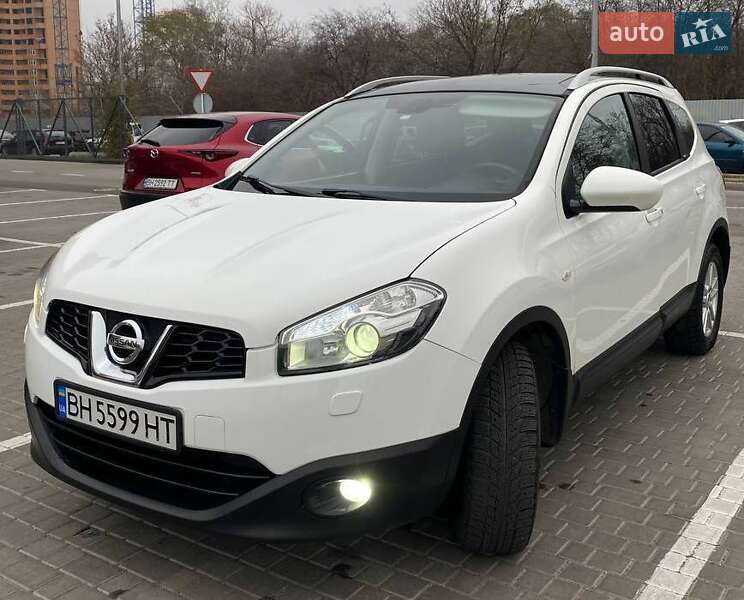 Nissan Qashqai+2 (2011)