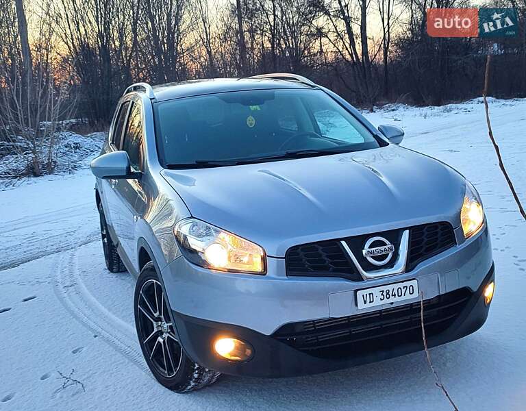 Nissan Qashqai+2 (2010)