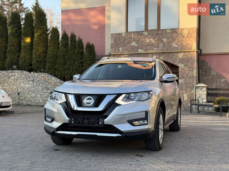 Nissan Rogue (2018)